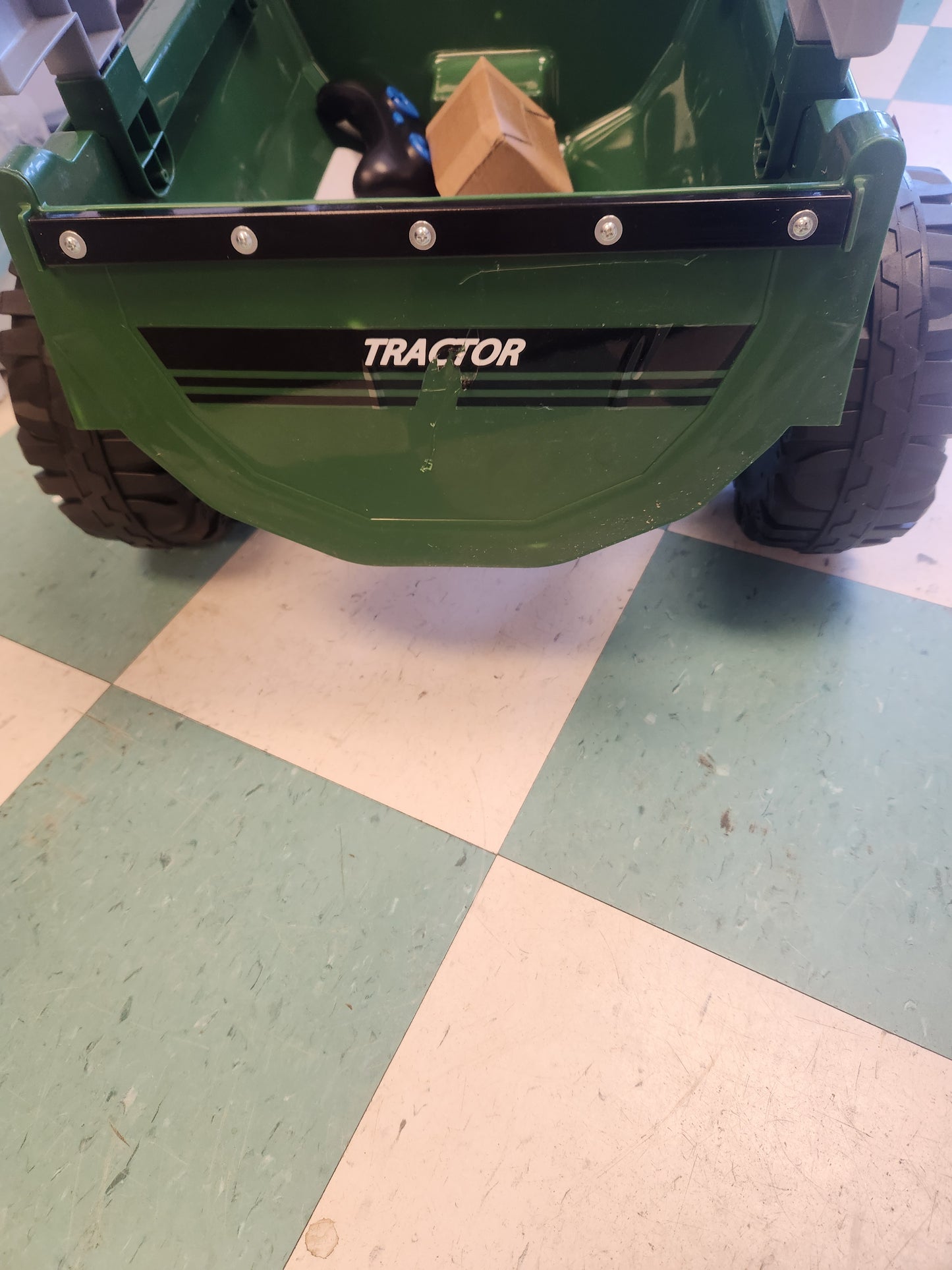 24V Ride On Tractor for Kids with Detachable Trailer-Dark Green (Customer Return)