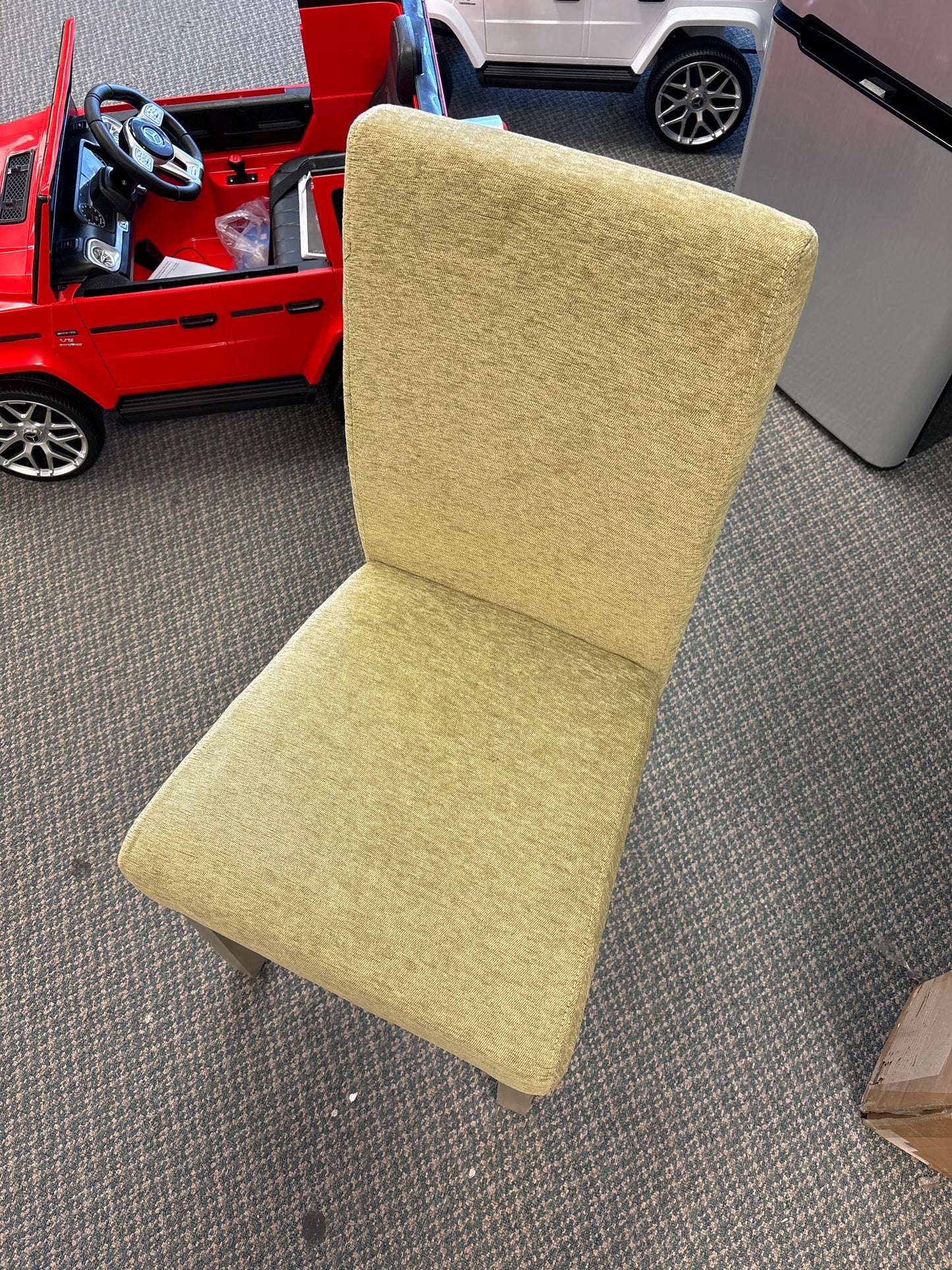 Kashyia Upholstered Parsons Chair (Set of 2) - Moss Green