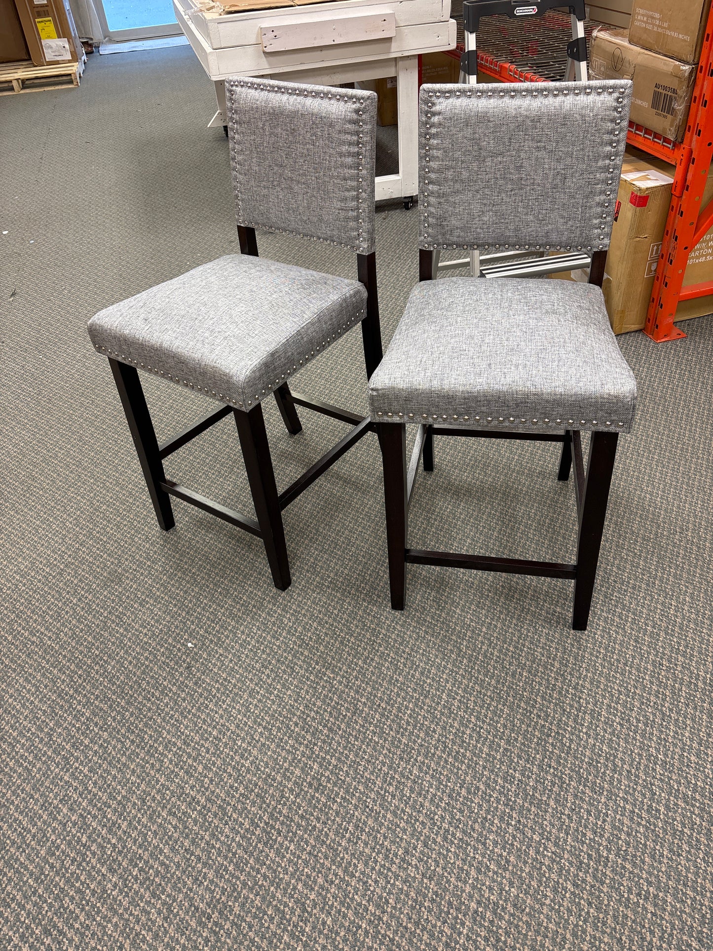 Set of 2 25'' Kitchen Breakfast Chairs Nailhead Bar Stools Gray, please see image