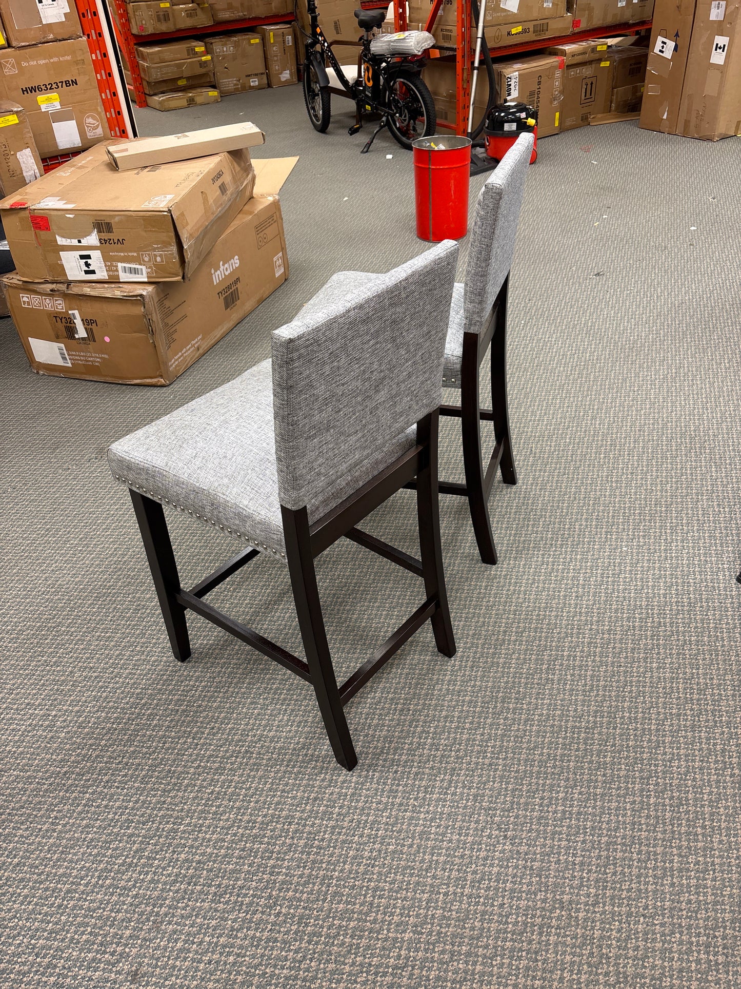 Set of 2 25'' Kitchen Breakfast Chairs Nailhead Bar Stools Gray, please see image
