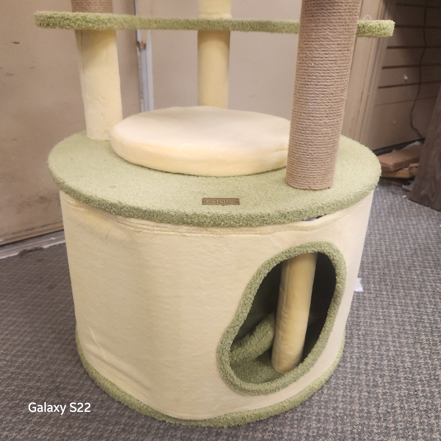 Large Avocado Cat Tree Multi-level Cat Tower with Private Condo-Green (Assembled)