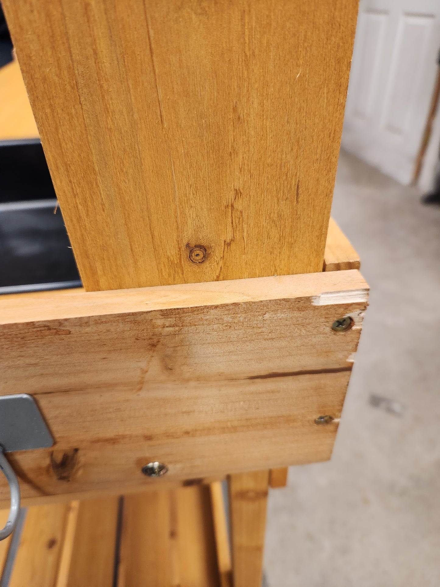 SPECIAL, Outdoor Lawn Patio Potting Bench Storage Table Shelf, Fully Assembled (Scratch and Dent)