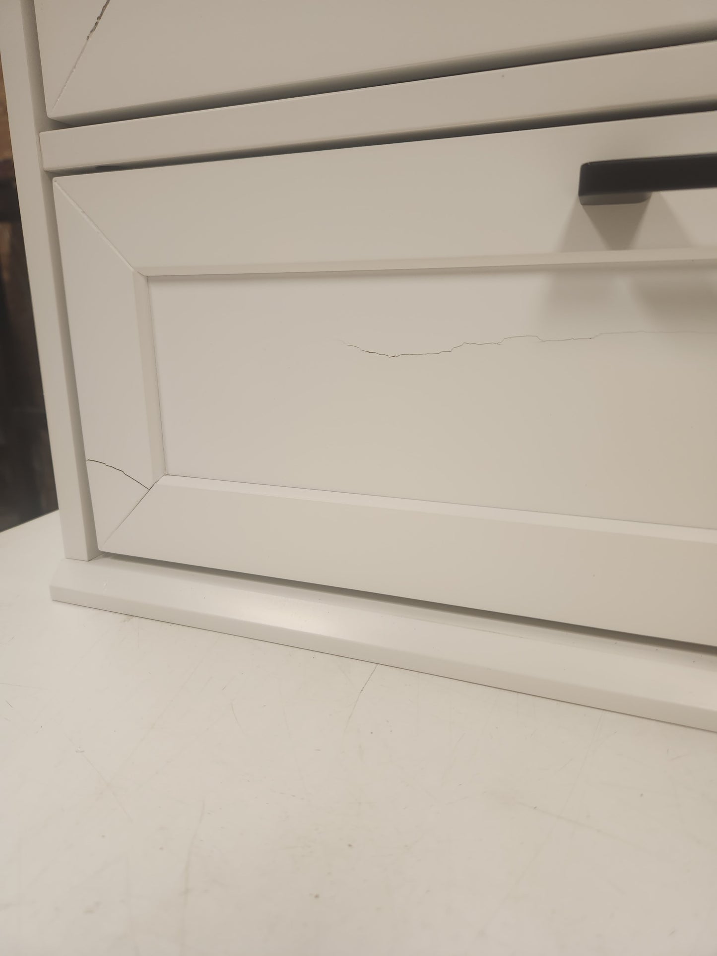 6 Drawer White Dresser, Tall White Dresser with Large Storage Space (Scratch and Dent)