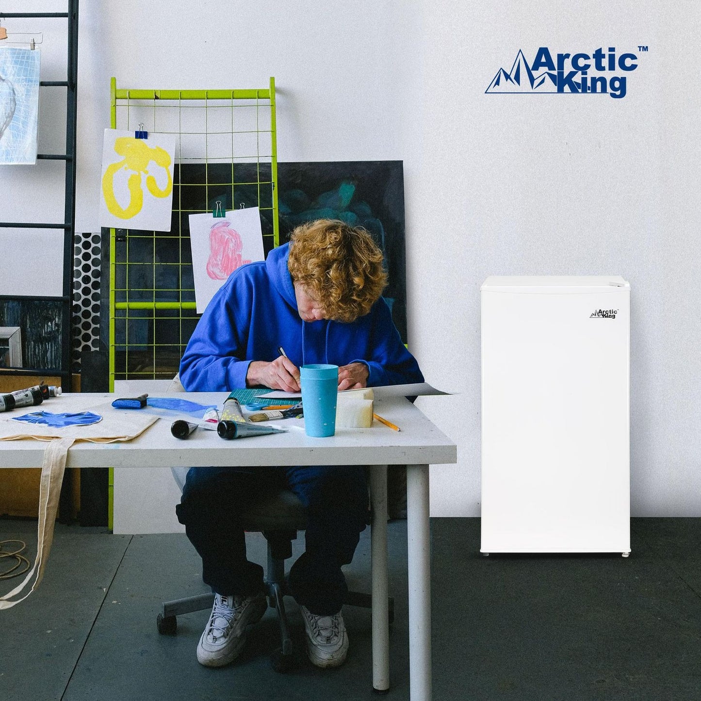 Arctic King 3.3cu.ft compact fridge *SCRATCH & DENT*