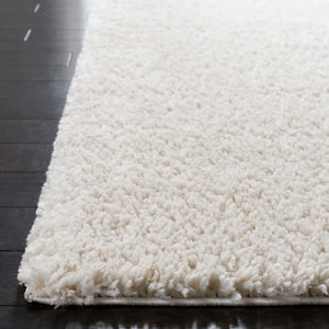 Brittney Area Rug in Ivory