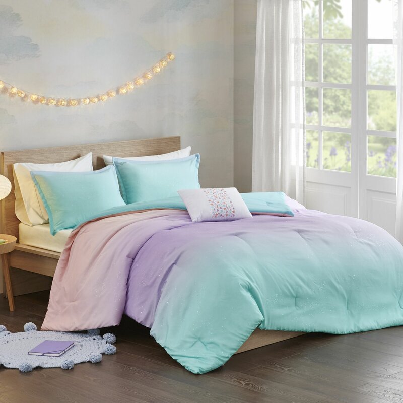 Estoe Printed Reversable Comforter Set - Full/Queen